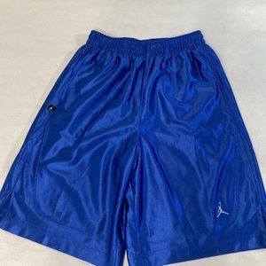 New with tags. Vintage 2000’s. Jumpman 23 shorts
